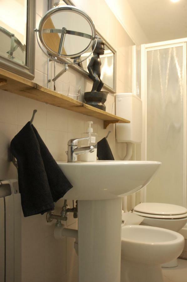 Virginias B&B Savona Bagian luar foto