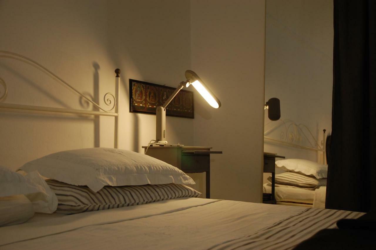 Virginias B&B Savona Bagian luar foto