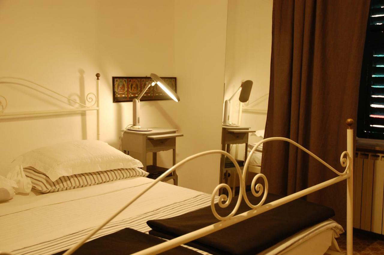 Virginias B&B Savona Bagian luar foto
