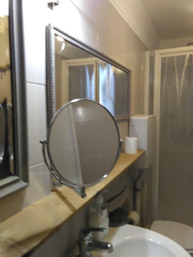Virginias B&B Savona Bagian luar foto